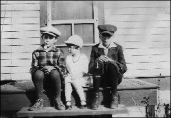 Frank, Dorothy & Vern Greenfield